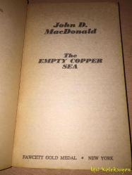 The Empty Copper Sea - John D. MacDonald - Fawcett Gold Medal Book - İngilizce Kitap (Boş Bakır Deniz)