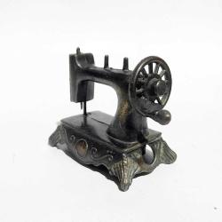 Dikiş Makinesi - Bronz görünümlü, metal kalemtıraş