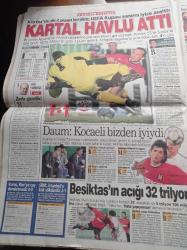 Sabah Gazetesi - 29 Nisan 2001 - Potada Türkiye Kupası Finali Efes Pilsen Türk Telekom - Küçük Ayasofya Yıkılmak Üzere - Beşiktaş Havlu Attı - Hagi - Cavit Çağlar Apo'nun Getirilmesi İçin Devlete Uçağımı Vermiştim - Cavit Çağlar Şimdi Devlet Beni Abdullah Öcalan Gibi Götürüyor - Üniversitede Kedi Kavgası - İstanbul Üniversitesi Rektörü Kemal Alemdaroğlu - Bülent Ecevit - İşte Kadir İnanır'ın Çiftliği