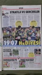 Hürriyet Gazete 1 Şubat 2015 Serena Williams,Duygun Yarsuvat,Sinem Kobal,Ayşe Arman,John Malkovich,Recep Tayyip Erdoğan,Sümeyye Erdoğan,Kemal Kılıçdaroğlu,Ömür Gedik,Mustafa Ceceli,Cristiano Ronaldo,Dirk Kuyt,Volkan Demirel,Selçuk Şahin,Oscar Cardozo,Aziz Yıldırım,Ömer Faruk Yelkenci,Serkan Keskin,Metin Akpınar,Belçim Bilgin,Beren Saat,Melisa Sözen,Nadir Sarıbacak,Fatih Artman,Tansu Biçer,Osman Sonant,Frank Ribery,John Kerry,Seri İlanlar