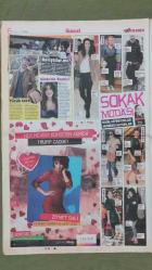 Hürriyet Pazar Kelebek Gazete 8 Şubat 2015 Sadri Alışık,Sacit Aslan,Yasemin Kutsi,Ajda Pekkan,Zeki Müren,Ayşe Tolga,Yasemin Ergene,Aslı Şen,Mehmet Ali Erbil,Burcu Kara,Ayşe Kucuroğlu,Merve Boluğur,Demet Akalın,Gözde Kansu,Bülent Emrah Parlak,Wilma Elles,Ayşe Arman,Gülşen,Berrak Tüzünataç,Cem Yılmaz,Zafer Algöz,Ozan Güven,Mabel Matiz,Estee Lauder - Korkmaz Reklamı