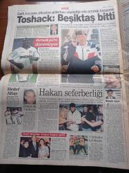 Sabah Gazetesi - 19 Şubat 1999 - Abdullah Öcalan Yakalandı - Bak Apo Bak İşte Bu Bayrak - İngiliz Times Safari'yi Övdü - PKK Yandaşlarının Eylemi İçin Polise Vur Emri - Apo'ya En Büyük Darbeyi Eski Sağ Kolu Şemdin Sakık Vuracak - Abdullah Öcalan'ı Yunan Ajanı Korudu - Atina'da İkinci Bülent Ecevit Depremi - Apo'ya Üç Özel Savcı - Türk Düşmanı Pangalos - Fenerbahçe Dayaktan Rekora - Hakan Şükür Seferberliği - Amokachi Dönmüyor