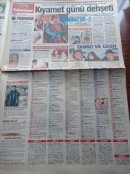 Takvim Gazetesi - 28 Nisan 1995 - Sözünü Tutan Adam Fatih Terim - İsviçre'yi Yenen A Milli Takım'a Coşkulu Karşılama - Milli Maç Bahanesiyle Otomatik Silahlı Dehşet - Zülfü Livaneli Ahmet Altan'ın İşine Son Verilmesini Vicdanım Kabul Etmiyor - Doğru Yol Partisi İçindeki Şahinler - Dışişleri Bakanı Erdal İnönü - Tansu Çiller - Atakürt İsimli Köşe Yazısı - Terörle Mücadele Yasası - Fenerbahçe Lisesi Cinayeti