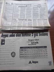 Takvim Gazetesi - 12 Kasım 1995 - Sinema Sanatçısı Yılmaz Zafer Son Yolculuğuna Uğurladı - İstanbul Eski Milli Eğitim Müdürü Naci Akay'ın Bir Yolsuzluğu Daha - Beşiktaş Aumann Sorununu Noktaladı - Galatasaray Teknik Direktörü Souness - Perihan Savaş - Kısmi Genel Af Umudu - Leyla Zana - Mesut Yılmaz Cem Boyner İttifakı - KKTC'de Hükümet İstifa Etti