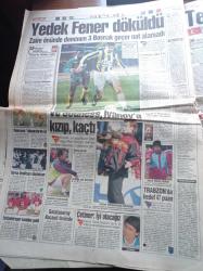 Takvim Gazetesi - 12 Kasım 1995 - Sinema Sanatçısı Yılmaz Zafer Son Yolculuğuna Uğurladı - İstanbul Eski Milli Eğitim Müdürü Naci Akay'ın Bir Yolsuzluğu Daha - Beşiktaş Aumann Sorununu Noktaladı - Galatasaray Teknik Direktörü Souness - Perihan Savaş - Kısmi Genel Af Umudu - Leyla Zana - Mesut Yılmaz Cem Boyner İttifakı - KKTC'de Hükümet İstifa Etti