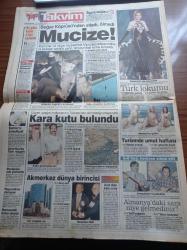 Takvim Gazetesi - 15 Mayıs 1996 - Trabzonspor Başkanı Faruk Özak - Bülent Uygun - Tugay Kerimoğlu - Boğaz Köprüsünden Atlayan Arman Oluk Ölmedi - Arif Sağ Herkese Sitem Etti - Akmerkez Dünya Birincisi - Yıldız Tilbe - Anayasa Mahkemesi Başkanı Yekta Güngör Özden - Anayasa Mahkemesi Kararıyla Hükümet Hükümsüz - Necmettin Erbakan - Tansu Çiller - Deniz Baykal - Mesut Yılmaz - Turhan Tayan