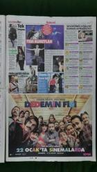Hürriyet Pazar Kelebek Gazete 17 Ocak 2016 Tolgahan Sayışman,Ömür Gedik,Soner Sarıkabadayı,Seçkin Piriler,Selin Şekerci,Gupse Özay,Kaan Tangöze,Göksel,Cengiz Semercioğlu,Daniel Radcliffe,Tolga Çevik,Burak Özçivit,Murat Boz,Aslı Enver,Burcu Kara,Berk Atan,Ayşe Kucuroğlu,İzzet Yıldızhan,Ekin Türkmen,Hadise,Ece Vahapoğlu,Kıvanç Tatlıtuğ,Şirin Yalçın,Behzat Uygur,Ceren Hindistan,Tarkan,Pınar Dilek,Gonca Vuslateri,Neslihan Atagül,Kadir Doğulu,Kalben,İbrahim Tatlıses,Hayko Cepkin,Royal Bone China Bernardo Reklamı,Dedemin Fişi Film Afişi,Ece Karikatürü