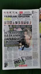 Hürriyet Gazete 5 Şubat 2016 10 Bin Kapıda 70 Bin Yolda,Aydın Doğan,Justin Bieber,Kendall Jenner,Angela Merkel,Ahmet Davutoğlu,Recep Tayyip Erdoğan,Ersan Adem Gülüm,Ryan Donk,Dursun Özbek,Aurelien Chedjou,Jose Sosa,Burcu Biricik,Tayanç Ayaydın,Birkan Sokullu,Floyd Mayweather,Gonca Vuslateri,Ezo Sunal,Berrak Tüzünataç,Luna Schweiger,Sibel Can,Altay,Ebru Gündeş,Blu Tv Açıldı,İgor Konaşenkov,Deniz Naki,Seri İlanlar,İbrahim Arıkan - Cem Becel Taziye İlanları,Tur İlanları