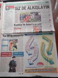 Star Gazetesi - 24 Ekim 2009 - Galatasaray'ın Efsane 10 Numarası Hagi İle Fenerbahçe'nin Eski Golcüsü Hooijdonk Derbiyi Değerlendirdi - Albay Dursun Çiçek İmza Islak Belge Gerçek - Deniz Baykal İle Recep Tayyip Erdoğan Anayasa Mahkemesi Başkanı Haşim Kılıç'ın Nikahında Buluştular - Domuz Gribi - Recep Tayyip Erdoğan Uyardı Sağduyu Kazandı Habur Görüntüleri Bir Daha Olmayacak -