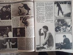 Ses Haftalık Aktüalite Sinema Tiyatro Müzik ve Gençlik Mecmuası Dergisi - Ayfer Feray - Rana Cabbar - Orhan Gencebay - Yeliz - Ufuk Deveci - Mustafa Aslan - Erol Evgin - Nurettin Tekson - Oya Aydoğan - Mehmet Samsa - Arif Şentürk - Zerrin Özer - Mahmut Hekimoğlu - Huri Sapan - Cenk Koray - Şakir Öner Günhan - Nisan Baner - Aysel Gürel - Selmi Andak - Buğra Uğur - Lindra Gray - Sue Ellen - Roman Polanski - Linda Strauss - Şefik - İsabella Huppert - Greta Garbo - Green Apple Şampuan Reklamı - Gülsün Kamu - Cihangir Gaffari - Gönül Yazar - Orhan Günşiray - Berkant  Mete İnselel - Hulusi Kentmen - Nubar Terziyan - Kamuran İnselel - Neriman Köksal - Gazanfer Özcan - Sezen Aksu - Aziz Nesin - Nevra Serezli - Yalçın Gülhan fotoğraf ve haberi - Dergi Tam Değildir Sadece 22 Sayfası Mevcuttur - Dergi Kapağı Yoktur