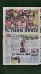 Hürriyet Gazete 26 Mayıs 2015 GALATASARAY 20.KEZ ŞAMPİYON,Hamza Hamzaoğlu,Duygun Yarsuvat,Abdurrahim Albayrak,Galatasaray Taraftarları,Alex Telles,Fernando Muslera,Sabri Sarıoğlu,Yağmur Sarıoğlu,Felipe Melo,Fikret Orman,Slaven Bilic,Gökhan Töre,Demba Ba,Yasin Öztekin,Maria Sharapova,Jose Sosa,Waris Majeed,Gözde Yılmaz,Patricia Callero,Aydın Doğan,Ahmet Davutoğlu,Sare Davutoğlu,Mutlu Kaya,Sezen Aksu,Şahin Irmak,Aslı Tandoğan,Alper Saldıran,Oya Unustası,Kıvanç Tatlıtuğ,Cansen Başaran Symes,Ali Koç,Ayşegül Aldinç,Turkcell - Voyage - Migros - CHP - ICBC Reklamı,Seri İlanlar