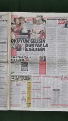 Hürriyet Gazete 26 Mayıs 2015 GALATASARAY 20.KEZ ŞAMPİYON,Hamza Hamzaoğlu,Duygun Yarsuvat,Abdurrahim Albayrak,Galatasaray Taraftarları,Alex Telles,Fernando Muslera,Sabri Sarıoğlu,Yağmur Sarıoğlu,Felipe Melo,Fikret Orman,Slaven Bilic,Gökhan Töre,Demba Ba,Yasin Öztekin,Maria Sharapova,Jose Sosa,Waris Majeed,Gözde Yılmaz,Patricia Callero,Aydın Doğan,Ahmet Davutoğlu,Sare Davutoğlu,Mutlu Kaya,Sezen Aksu,Şahin Irmak,Aslı Tandoğan,Alper Saldıran,Oya Unustası,Kıvanç Tatlıtuğ,Cansen Başaran Symes,Ali Koç,Ayşegül Aldinç,Turkcell - Voyage - Migros - CHP - ICBC Reklamı,Seri İlanlar