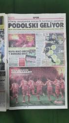 Hürriyet Gazete 31 Mayıs 2015 Tıp Dünyası Ayakta,Ece Seçkin,Erdal Özyağcılar,Güzin Yağcılar,Harvey Keitel,Recep Tayyip Erdoğan,Kemal Kılıçdaroğlu,Bedri Koraman Vefat Etti,Ahmet Davutoğlu,Alkışlarla ŞAMPİYON,Sabri Sarıoğlu,Emre Çolak,Lukas Podolski,Aydın Yılmaz,Sinan Bolat,Bugün Günlerden GALATASARAY Ülker Reklamı,Bengü,Slaven Bilic,Fikret Orman,Tomas Sivok,Hamza Hamzaoğlu,Tomas Sivok,Aziz Yıldırım,Ali Koç,Emre Belözoğlu,Fırat Aydınus,Hulusi Belgü,Başak Demirtaş,