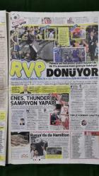 Hürriyet Gazete 12 Ekim 2015 Barış Derken 2 Canım Gitti,Polis Işid İzi Sürüyor,Selahattin Demirtaş,Figen Yüksekdağ,Kemal Kılıçdaroğlu,Hakan Çalhanoğlu,Lukas Podolski,Mustafa Yumlu,Fatih Terim,Ozan Tufan,Selçuk İnan,Ramon Motta,Hakem Olajuwon,Atiba Hutchinson,Mario Gomez,Robin Van Persie,Vitor Pereira,Lewis Hamilton,Prof.Taner Bilgiç,Kenan Doğulu,Demet Evgar,Şahan Gökbakar,Tarkan,Candan Erçetin,Prof.Aziz Sancar