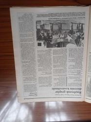 Aydınlık Gazetesi - 4 Mayıs 1996 - Kurucusu Şefik Hüsnü - Doğu Perinçek - Haftanın Konuğu Sendikacılar - Emekçi Hareketinin Belası Başıbozuk Gruplar -  Bülent Ecevit - DSP'de Tansu Çiller'e Karşı Tutum Huzursuzluk Yaratıyor - Mümtaz Soysal - Sendika Başkanları 1 Mayıs Provakatörlerini Lanetliyor - Deniz Gezmiş - Küba Devriminin Einstein'i Öldü - Pamukkale Üniversitesi'nde Ülkücü Çete Yönetimi - Aydınlık Halk Partisi Gençlik Kolları Başkanı Pramod Negar