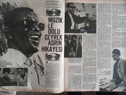 Ses Haftalık Aktüalite Sinema Tiyatro Müzik ve Gençlik Mecmuası Dergisi - 16 Ekim 1971 - Sayı:42 - Bahar Erdeniz - Ali Ağabey - Ferdinant Manukyan - Sülün Osman - Muameleci Eskenazi - Sami Tunç - Yılmaz Güney - İşte Yeşilçam haberi - Fikret Hakan - Hümeyra - Uğur Güçlü - Hüseyin Ceza - Engin Çağlar - Emel Yücel - Aliye Rona - Cutex Oje Reklamı - Nesrin Sipahi - Jacqueline Bisset - Bahar Erdeniz - Ayhan Işık - Keriman Halis - Edison Ampul Reklamı - Ray Charles - Perdeler Açıldı haberi - VOG Külotlu Çorap Reklamı - Feridun Karakaya - Turgut Boralı - Vasfi Rıza Zobu - Bedia Muvahhit - Gönül Ülkü - TAT Salça Reklamı - OMO Deterjan Reklamı - İva Zanicchi - Nonna Bella - Meriç Başaran - Cem Karaca - Elke Sommer fotoğraf ve haberi - Dergi Tam Değildir Sadece 28 Sayfası Mevcuttur