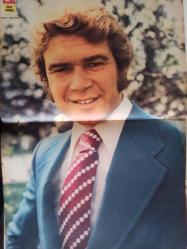 Ses Haftalık Aktüalite Sinema Tiyatro Müzik ve Gençlik Mecmuası Dergisi - 19 Nisan 1975 - Sayı:16 - Gülşen Bubikoğlu - Türkan Şoray - Ne Varsa Sporda Var haberi - Uğur Dündar Posteri - İhsan Baysal - Salim Dündar - Hükmet Taşdemir - Hakan Balamir - Yusuf Sezer - Salim Dündar - Siemens Elektrik Süpürgesi Reklamı - Jumbo Çatal Kaşık Reklamı - Lale Çarşaf Reklamı fotoğraf ve haberi - Dergi Tam Değildir Sadece 8 Sayfası Mevcuttur