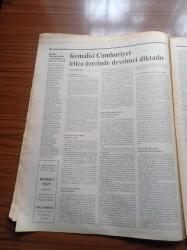 Aydınlık Gazetesi - 10 Eylül 2000 - Kurucusu Şefik Hüsnü - Doğu Perinçek - Anayasa Mahkemesi Ve Yargıtay Başkanları İstifa Etmeli - İrtica Yargının Tepesinde - Sami Selçuk - Mustafa Bumin - SüperNATO'nun İlk Eylemi Papaz Sünneti - Recep Tayyip Erdoğan İle Abdullah Gül Telefonda Tartıştı - Kemalist Cumhuriyet İrtica Üzerinde Devrimci Diktadır - Kuzey'in Planı Profesyonel Birleşmiş Milletler Ordusu - Sağlık Bakanı Osman Durmuş - 6 7 Eylül Provakasyonu