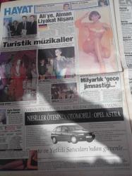 Hürriyet Gazetesi - 28 Temmuz 1992 - Haydi Naim Süleymanoğlu Kaldır Şu Dünyayı - Hafız Süleymanoğlu Sıfır Çekti - Kim Demiş Metin Tekin Duruyor Diye - Metin Körler - TURBAN'ın Torpilli Genel Müdürü Ömer Bilgin - Rauf Denktaş'ın Verdiği Haritada Toprak Oranı Fazla Çıkmış - Cumhurbaşkanı Turgut Özal'ın Kızı Zeynep Özal İle Butikçi Adnan Güngör'ün Nişanı - Kürtlerin Saddam'ı Devirme Planı