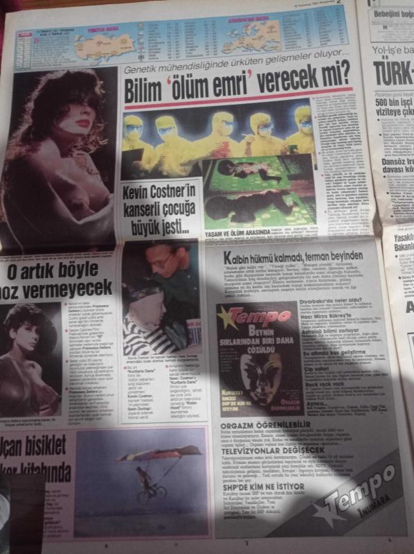 Hürriyet Gazetesi 18 Temmuz 1991 Ayşegül Aldinç Hülya Avşar  