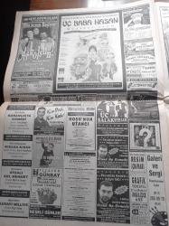 Hürriyet Gazetesi - 16 Ekim 1998 -  Türban Eylemcileri Serbest - Hülya Avşar Ve Ricky Martin Karşılıklı Göbek Attılar - Başbakanlık Kupası Sencer Can'ın - Milli Takım Teknik Direktörü Mustafa Denizli Finlandiya'yı Evinde Yeneceğim- Basketbolda Fenerbahçe Ayağa Kalktı - İşadamı Korkmaz Yiğit Mal Varlığımın Hesabını Verdim - Tansu Çiller Annenim Servetini Bana Sormayın - 900 Bin Türk Alman Oluyor - Çifte Vatandaşlık Nasıl İşliyor - Bülent Ecevit - Mesut Yılmaz - Akın Birdal - Yeşil Kod Adlı Mahmut Yıldırım
