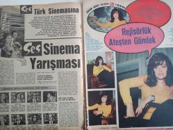 Ses Haftalık Aktüalite Sinema Tiyatro Müzik ve Gençlik Mecmuası Dergisi - 10 Mart 1973 - Sayı:11 - Hülya Koçyiğit - Ediz Hun - Ajda Pekkan - Tamer Yiğit - Fatma Belgen - Tarık Akan - Sezer Güvenirgil - Aytaç Arman - Hülya Darcan - Murat Köseoğlu - İrfan Ünal - Nahit Ataman - Türker İnanoğlu - Duran Tantekin - Hulki Saner - Kaçuni Hakı - Hürrem Erman - Türkan Şoray - Füsun Önal - Esin Engin - Rıza Silahlıpoda - Naciye Sönmez - Zeynep Aksu - Yıldız Kenter - Şükran Güngör - Lux Sabun Reklamı - Sevim Tuna - Şadan Ertuğrul - Fatma Belgen - Nebahat Çehre - Yılmaz Köksal - Sezer Güvenirgil - Cem Karaca - Göksel Arsoy - Selpak Peçete Reklamı - William Shakespeare - Haldun Taner - Semih Sergen - Ediz Hun - Ferit Şevki - Neşe Karaböcek - Behiye Aksoy - Mesut Aytunca - Sadri Alışık -Hikmet Münir Ebcioğlu - Murat 124 Araba Reklamı fotoğraf ve haberi - Dergi Tam Değildir Sadece 26 Sayfası Mevcuttur