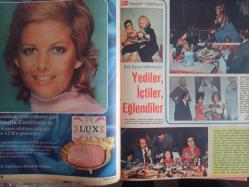 Ses Haftalık Aktüalite Sinema Tiyatro Müzik ve Gençlik Mecmuası Dergisi - 10 Mart 1973 - Sayı:11 - Hülya Koçyiğit - Ediz Hun - Ajda Pekkan - Tamer Yiğit - Fatma Belgen - Tarık Akan - Sezer Güvenirgil - Aytaç Arman - Hülya Darcan - Murat Köseoğlu - İrfan Ünal - Nahit Ataman - Türker İnanoğlu - Duran Tantekin - Hulki Saner - Kaçuni Hakı - Hürrem Erman - Türkan Şoray - Füsun Önal - Esin Engin - Rıza Silahlıpoda - Naciye Sönmez - Zeynep Aksu - Yıldız Kenter - Şükran Güngör - Lux Sabun Reklamı - Sevim Tuna - Şadan Ertuğrul - Fatma Belgen - Nebahat Çehre - Yılmaz Köksal - Sezer Güvenirgil - Cem Karaca - Göksel Arsoy - Selpak Peçete Reklamı - William Shakespeare - Haldun Taner - Semih Sergen - Ediz Hun - Ferit Şevki - Neşe Karaböcek - Behiye Aksoy - Mesut Aytunca - Sadri Alışık -Hikmet Münir Ebcioğlu - Murat 124 Araba Reklamı fotoğraf ve haberi - Dergi Tam Değildir Sadece 26 Sayfası Mevcuttur
