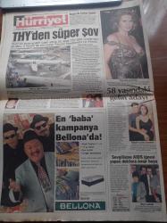 Hürriyet Gazetesi - 25 Ekim 1998 - Beşiktaş Fenerbahçe Derbisi - Süleyman Seba'nın İstifası Cebinde - Cumhuriyetimizin 75. Yıl Kutlamaları - Nesim Malki Cinayeti - Aşkın Nur Yengi - AIDS Aşısı Maymunları Kurtardı - Gazinolar Coştu - Hülya Avşar - Emel - Muazzez Abacı - Çevre Bakanı İmren Aykut - Alkolizmin Geni Bulundu
