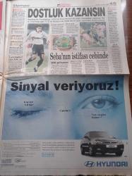 Hürriyet Gazetesi - 25 Ekim 1998 - Beşiktaş Fenerbahçe Derbisi - Süleyman Seba'nın İstifası Cebinde - Cumhuriyetimizin 75. Yıl Kutlamaları - Nesim Malki Cinayeti - Aşkın Nur Yengi - AIDS Aşısı Maymunları Kurtardı - Gazinolar Coştu - Hülya Avşar - Emel - Muazzez Abacı - Çevre Bakanı İmren Aykut - Alkolizmin Geni Bulundu