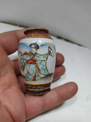 P7----MİNİ BOY JAPON PORSELEN VAZO