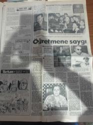 Hürriyet Gazetesi - 22 Temmuz 1978 - Cemil Turan 2 3 Yıl Daha Futbol Oynar - Doğan Andaç - Ünlü Dzajiç'in Jübilesi - Pele - Hülya Koçyiğit Kanuni Coşkun Erdemi Transfer Etti - Gemi Motorla Çarpıştı 23 Kişi Denize Döküldü - Bülent Ecevit DİSK'le Anlaşmak İstemiyorum - MHP Genel Başkanı Alparslan Türkeş - Yaşar Okuyan - Bayındırlık Bakanı Şerafettin Elçi