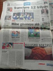 Milliyet Gazetesi - 17 Şubat 1999 - Türkiye Tarihini Değiştirecek Müthiş Operasyon - Türk Özel Timi Abdullah Öcalan'ı Kenya'da Bulup Getirdi - Bordo Bereli Harekatı - Örgüt Panikte - Kenya Abdullah Öcalan'ı Kovdu - Abdullah Öcalan Yakalandı Piyasa Coştu - Şehit Annelerinin Sevinç Gözyaşları - 16 Şubat Artık Anneler Günü - PKK'nın Gerçek Yüzü - Harun Erdenay - İbrahim Kutluay