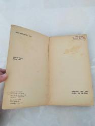 Kurşun Ata Ata Biter (1.baskı)