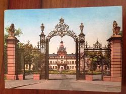 ŞEHİR KARTPOSTALI, HANAU, ALMANYA'DA TARİHİ BİR KALE, ARKASI YAZILI, RENKLİ, 11 X 15 CM EBADINDA - 1940'LAR, 1950'LER, 1960'LAR, 1970'LER 1980'LER