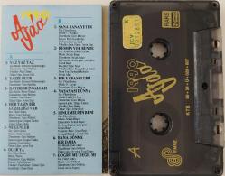 AJDA PEKKAN 1990 AJDA İSİMLİ KASETİ NOSTALJİ ORİJİNAL FOTOĞRAFLARI İLE NADİRDİR