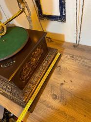 Yeni kurmalı Gramafon dekor amaçlı