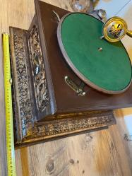 Yeni kurmalı Gramafon dekor amaçlı