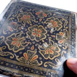 Vintage Teneke Metal Kutu, Kare Çiçek Desenli Kutu