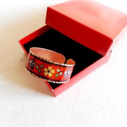 Bakır bilezik , el işçilikli lüks bilezik-bileklik harika Çiçekli model kırmızı renk