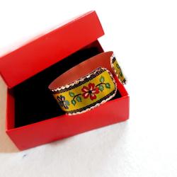 Bakır bilezik , el işçilikli lüks bilezik-bileklik harika Çiçekli model sarı renk