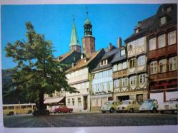 ŞEHİR KARTPOSTALI-ALMANYA/GOSLAR SOKAK VE KİLİSE GÜNDÜZ GÖRÜNTÜSÜ,ARKASINA YAZILMAMIŞ,RENKLİ, 11 X 15 CM EBADINDA - 1950'LER, 1960'LAR, 1970'LER, 1980'LER