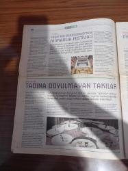 Radikal Tasarım Gazetesi - 27 Eylül 2009 - Sayı 9 - ETMK İstanbul Şube Başkanı Sertaç Ersayın - Bu Bauhaus Bildiğiniz Gibi Değil - Kopenhag Tasarım Haftası - Tuvalet Kağıdıyla Nereye Kadar - Türk Tasarım Danışma Konseyi - Şangay'ın 2010'u  Başka - Gaudi'nin Barcelonası'nda Mimarlık Festivali
