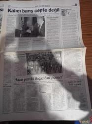 Radikal Gazetesi - 25 Ekim 1998 - Hayyam Garipoğlu'nun Garip İsteği - Başbakan Mesut Yılmaz Fenerbahçeli Değilim Fenerbahçe Hayranıyım - Avrupa Tekvando Şampiyonası - Mert Tuncer - Mafya Adaleti - Nesim Malki Cinayeti - Bülent Ecevit Seçim Maalesef 18 Nisan - Üç Rektöre Türban Vetosu