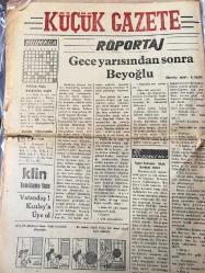 ZONGULDAK  KÜÇÜK GAZETE YEREL TAŞRA  BASINI - 31 Ekim 1955 YIL :4 SAYI :610- Cumhuriyet Bayramı Büyük Heyecan Ve Tezahürat İçinde Kutlandı -Muş 'ta Tren Sesleri  - Esnafın Gelir Vergisine  Tabi  Tutulması - Sabah Reisi Kim Olacak ? Mehmet  Ufuk -İç Haberler  : Şehir merkez  cezaevindeki  müsamere - Zonguldak Belediyesinden  -Spor -Şehrimizde   Cumhuriyet Bayramı  maçlarında  Galatasaray  amatör  takımı bir galibiyet  bir mağlubiyet  aldı -İstanbul Link Maçları - Röportaj  -Gece  yarısından sonra Beyoğlu