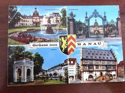 HEDİYE KARTPOSTALI, ALMANYA HANAU KENTİNDEN TARİHİ YAPILARIN OLDUĞU FOTOĞRAF KARELERİ, ARKASI YAZILI VE PULLU, RENKLİ, 15 X 10 CM EBADINDA - 1940'LAR, 1950'LER, 1960'LAR, 1970'LER 1980'LER