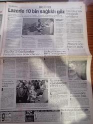 Yeni Yüzyıl Gazetesi - 1 Mart 1998 - İkon Anne Madonna - Fikret Kuşkan - Köksal Engür - Tilbe Saran - Şeriat Komandosu Eğitimi - El Ezher İtirafları Korkunç - Bülent Rahşan Ecevit Çiftinin Aşkı Şiir Klibinde - Diyanet Türban Dedi - Hanefi Avcı İçin En Az 15 Yıl İsteniyor - Cep Telefonu İle Konuşmanın Bedeli Çok Ağır Oldu