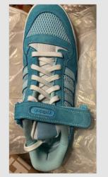 Koleksiyonerler üretimi biten bu ürünü koleksiyonunuza uygun fiyata ekleyebilirsiniz Adidas Forum 84 Low 8K Aqua clear açık mavi EUR 44 UK 9.5   spor ayakkabı 44 numara Yenidir Original kutusundadır. ÜRETİMİ BİTMİŞ NADİR BİR ÜRÜNDÜR !!!