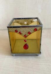 ESKİLERDEN CAM MUMLUK CAM KUTU