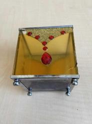 ESKİLERDEN CAM MUMLUK CAM KUTU