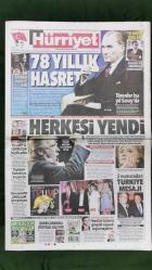 Hürriyet Gazete 10 Kasım 2016 78 Yıllık Hasret,Hillary Clinton,Donald Trump,Melania Trump,Ivanka Trump,Razi Canikligil,Dursun Özbek,Jan Olde Riekerink,Tolga Ciğerci,Cristiano Ronaldo,Florentino Perez,Alex De Souza,Arda Turan,Burak Yılmaz,Selçuk İnan,Şenol Güneş,Nevriye Yılmaz,Tuncay Şanlı,Koç - İş Bankası Atatürk Afişi